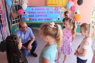 Primeiro Dia de Aula na EMEI Mundo Encantado